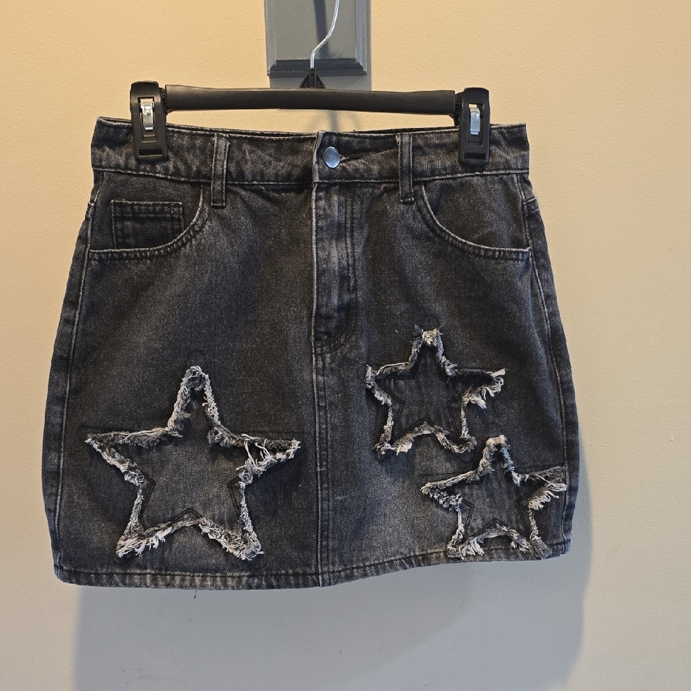 Hot Topic Charcoal Star-Embellished Midi Skirt